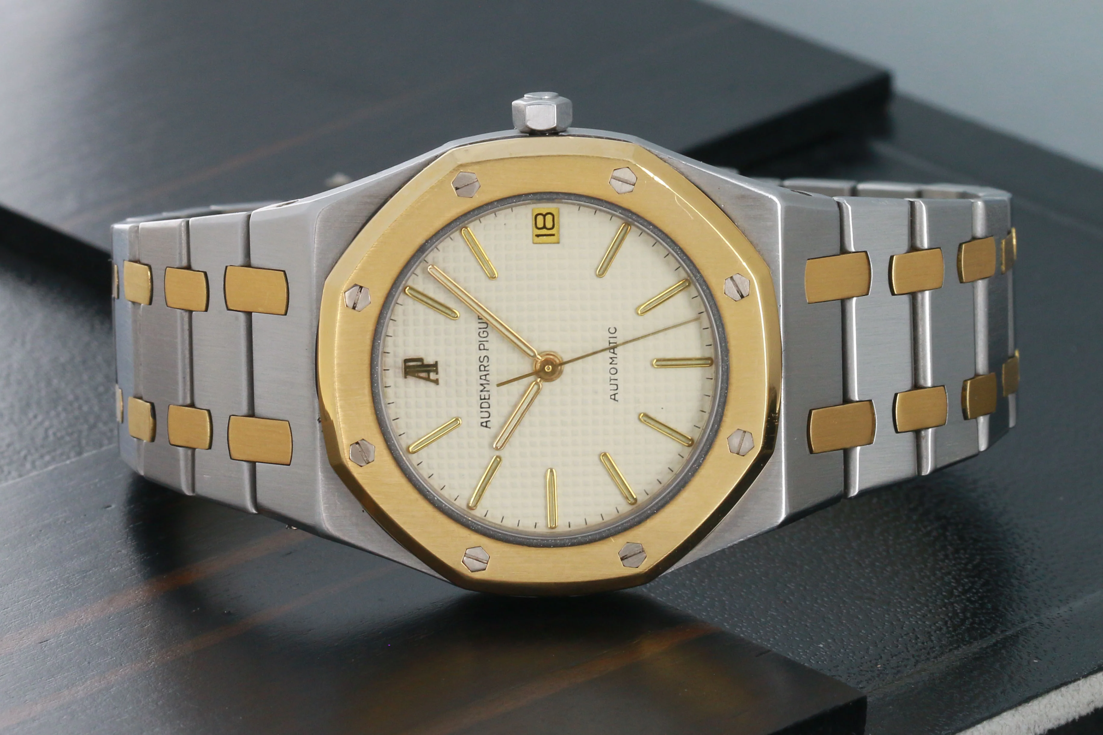 AUDEMARS PIGUET ROYAL OAK 36MM #4100SA - Image 3