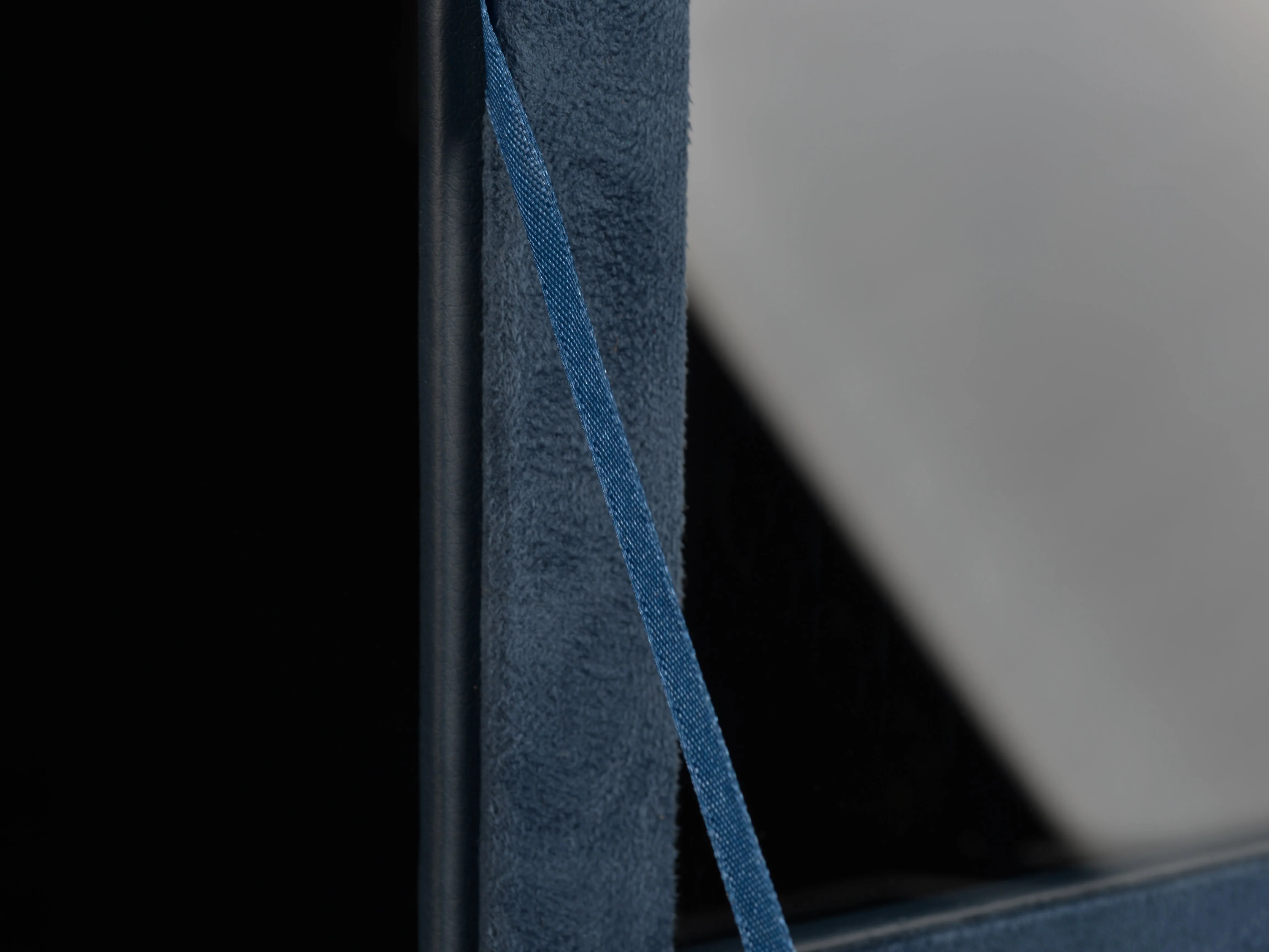 Watch Box XL Blue 12 - Top Part - Image 6