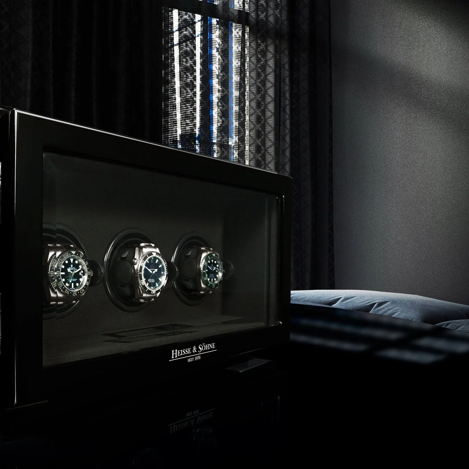 Watch Master 6 Black & Carbon - Image 4